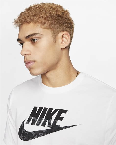 nike t shirt camouflage weiß herren|Herren Weiß Oberteile & T.